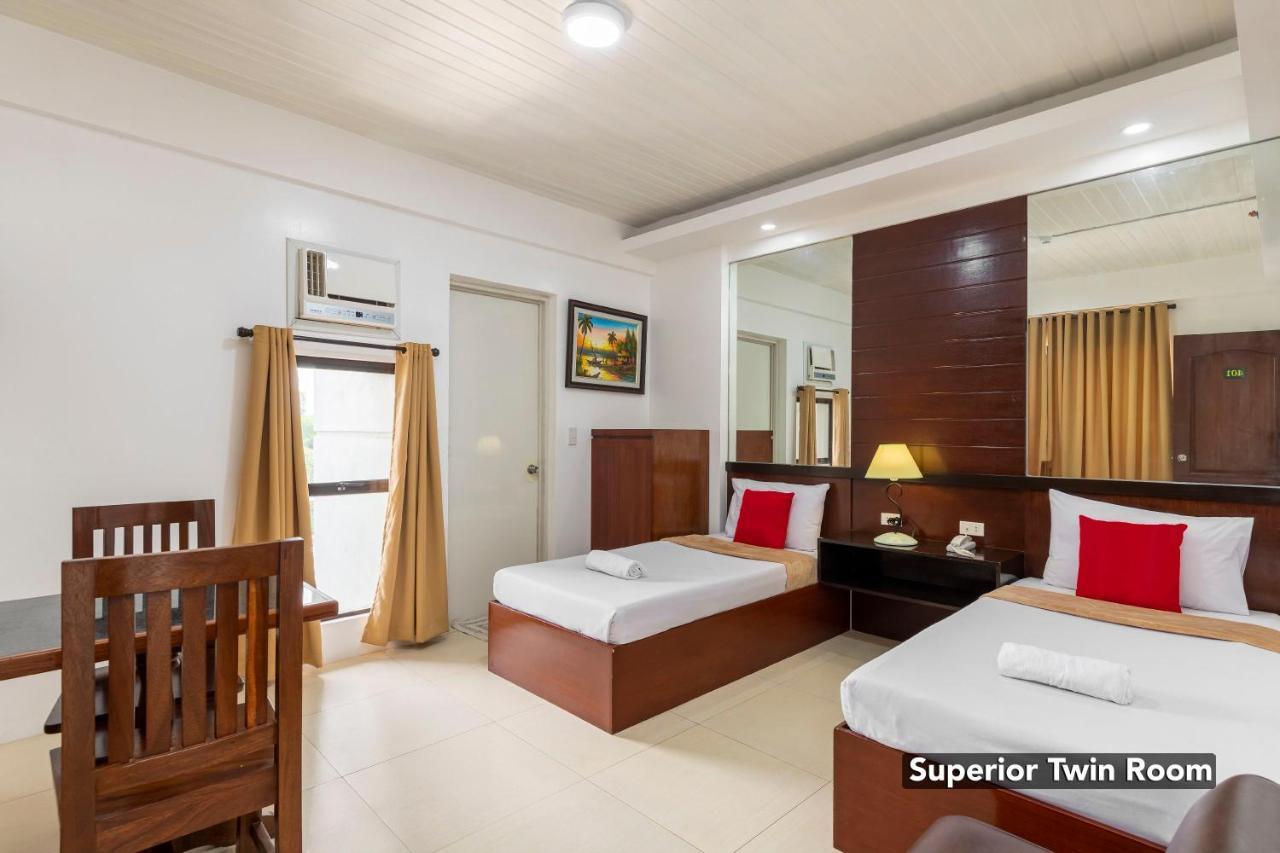 Yellowbell Hotel Batangas Luaran gambar